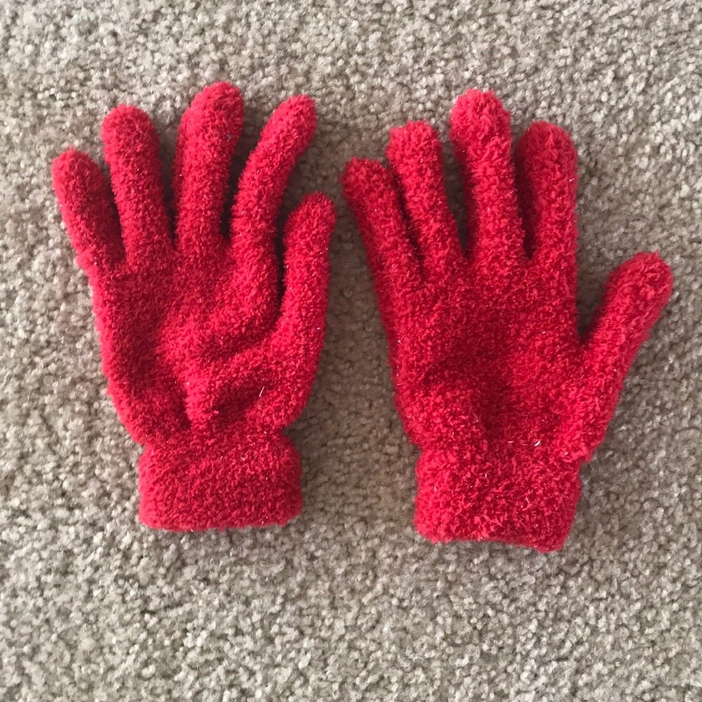 Red Gloves With Glitter